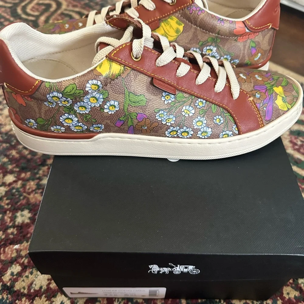Coach women’s 9.5 B lowline Coated Canva Tan/Rust shoes sneakers floral with box - Picture 4 of 15